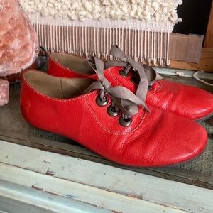 Fly London Lace Up 41